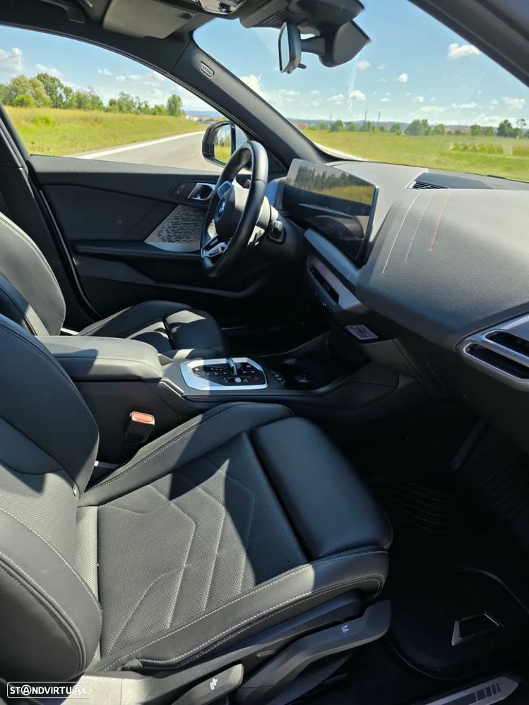 BMW 118 d Pack Desportivo M - 8