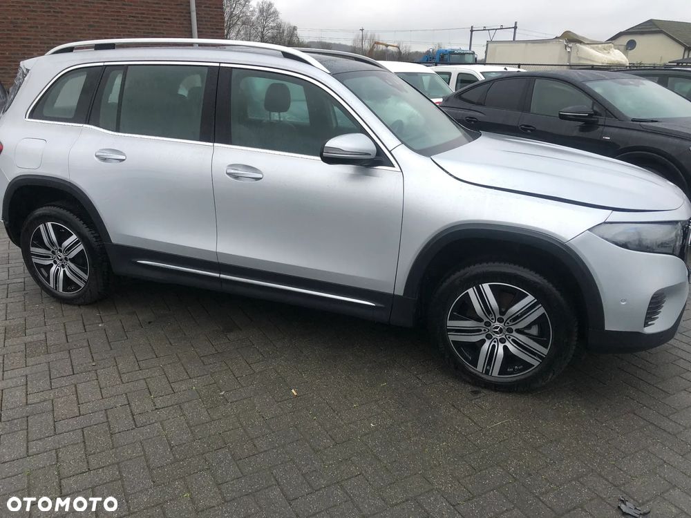 Mercedes-Benz EQB 250 66.5kWh AMG - 4