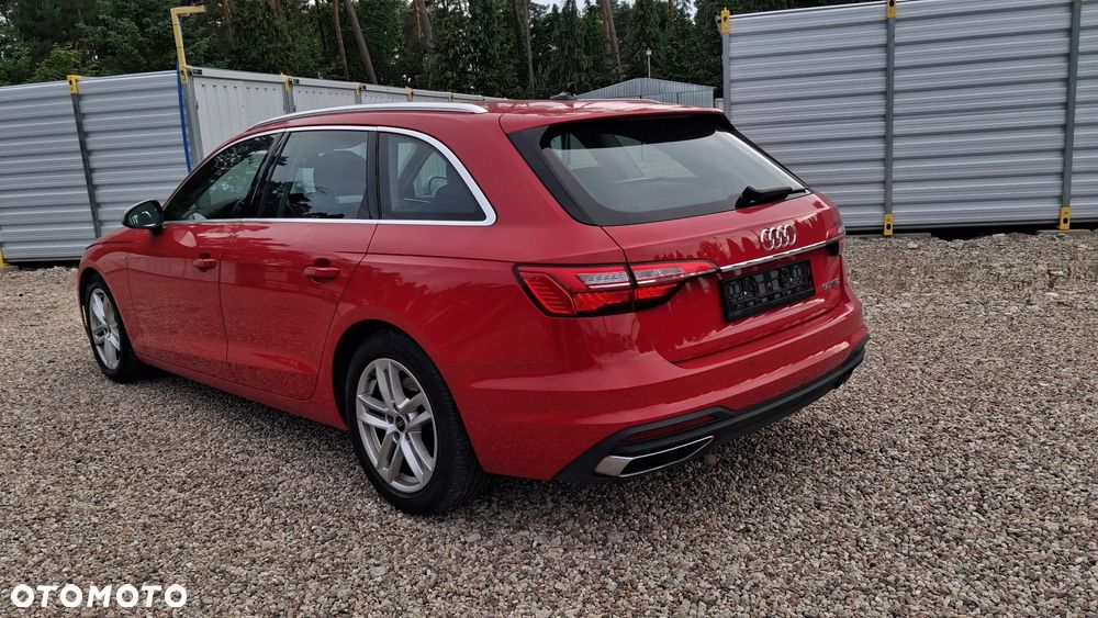 Audi A4 Avant 35 TFSI S tronic design - 4
