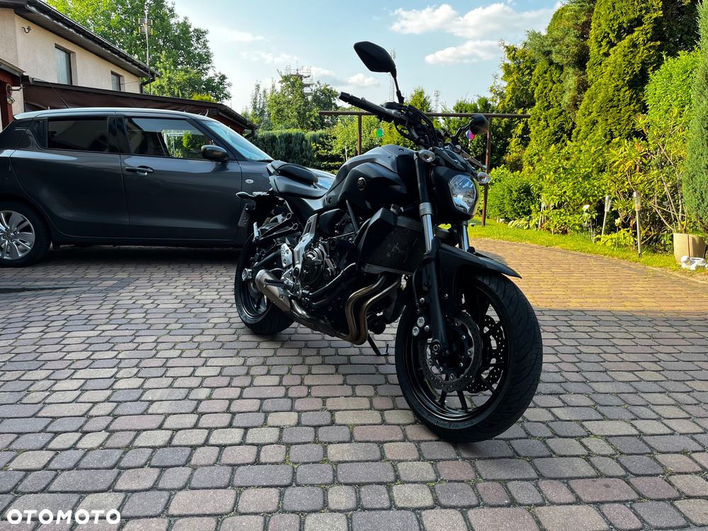 Yamaha MT - 2