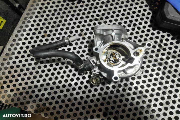 Pompa vacuum mecanica 06K145100B 06K145100B Audi A4 B8/8K [facelift] - 2