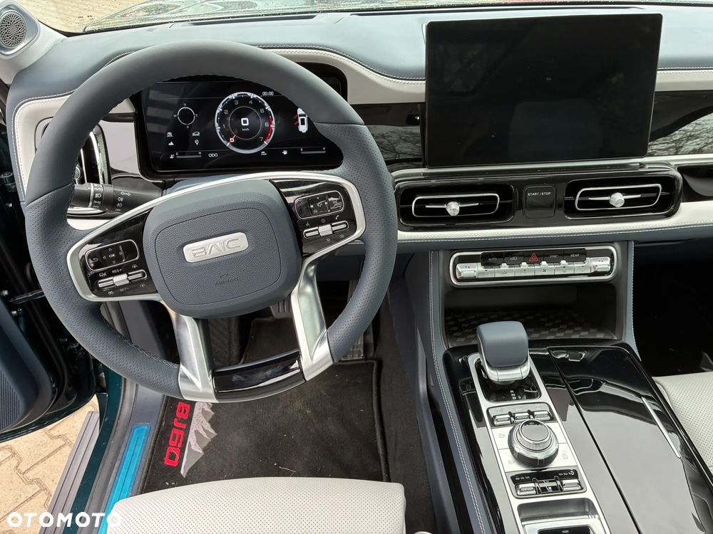 BAIC BJ60 mHEV Flagship 4x4 - 12
