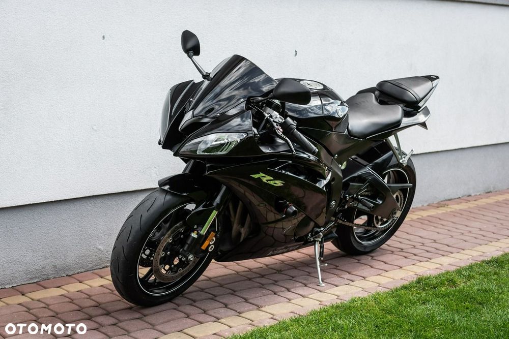 Yamaha R6 - 6