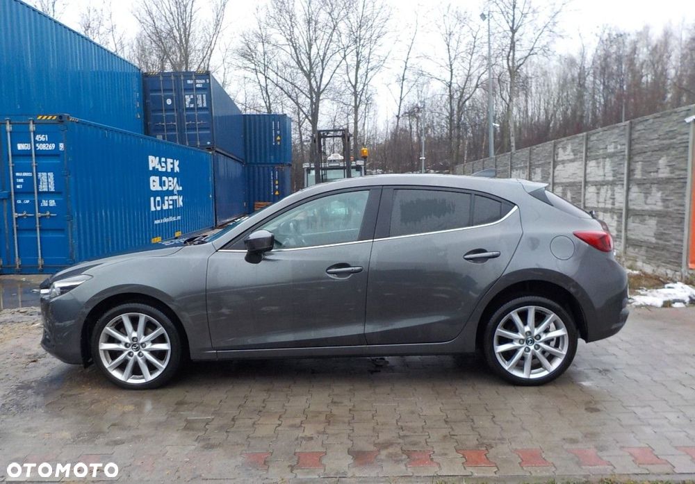 Mazda 3 - 5