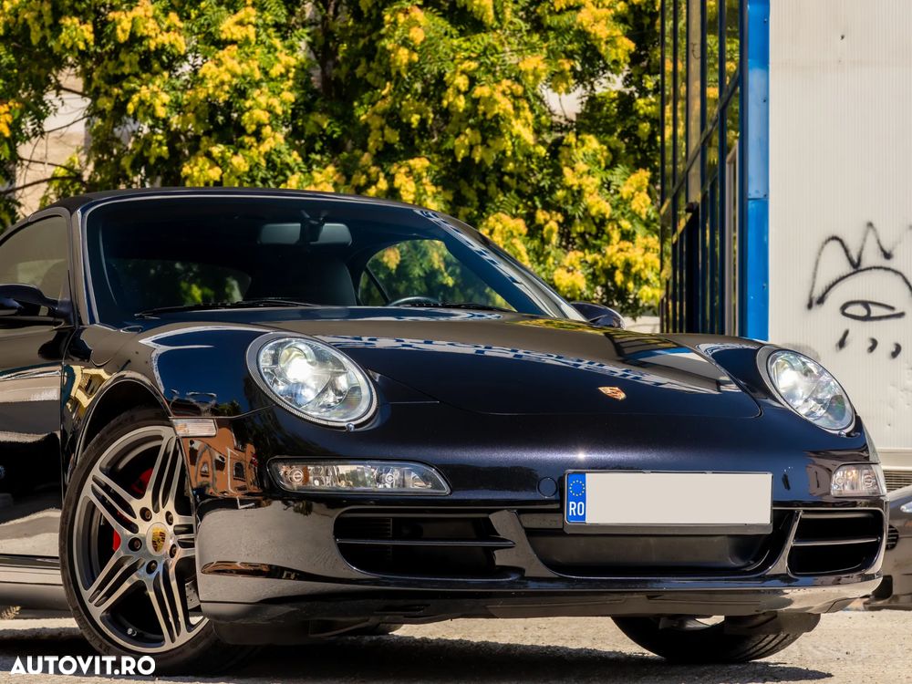 Porsche 911 Carrera 4 S Cabrio - 12
