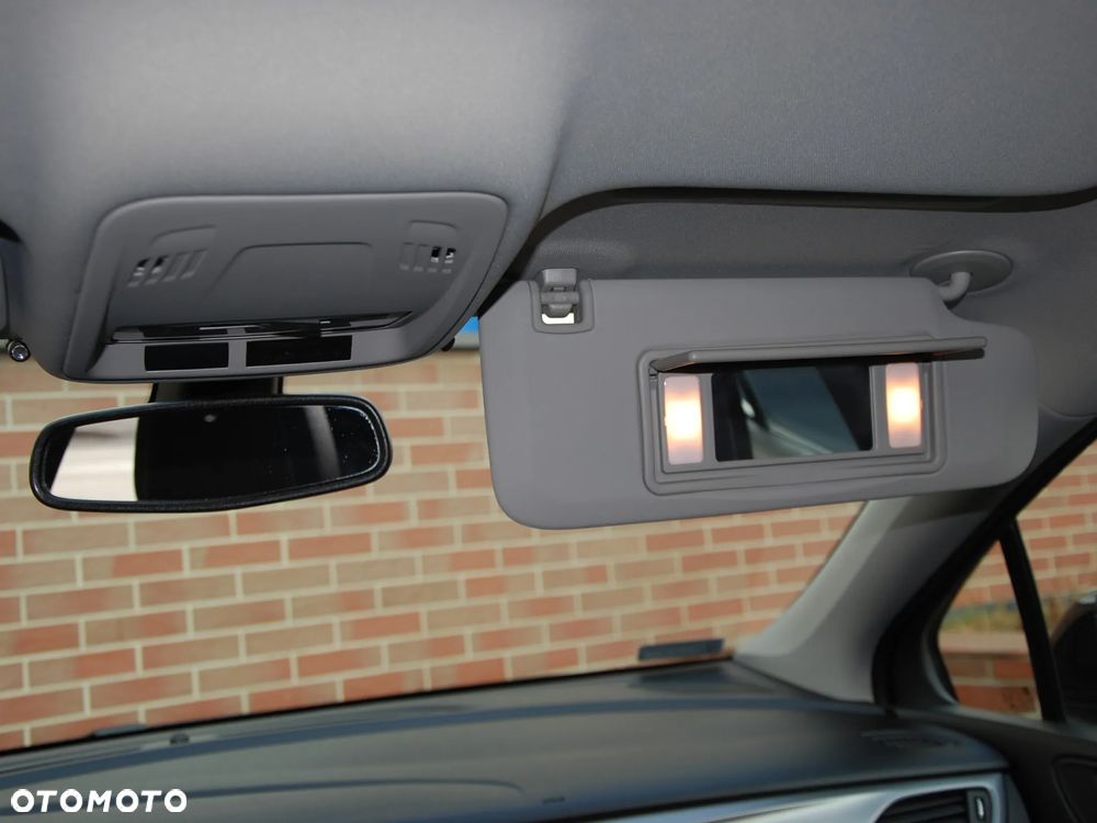 Opel Astra 1.4 T Enjoy S&S - 30