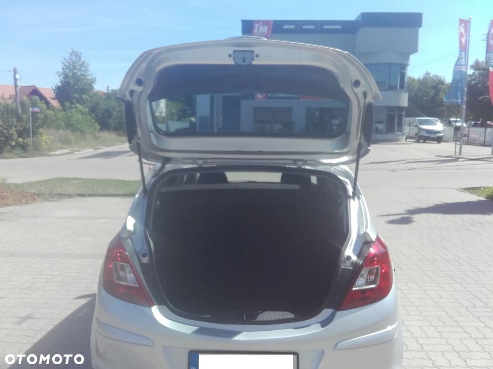 Opel Corsa - 13