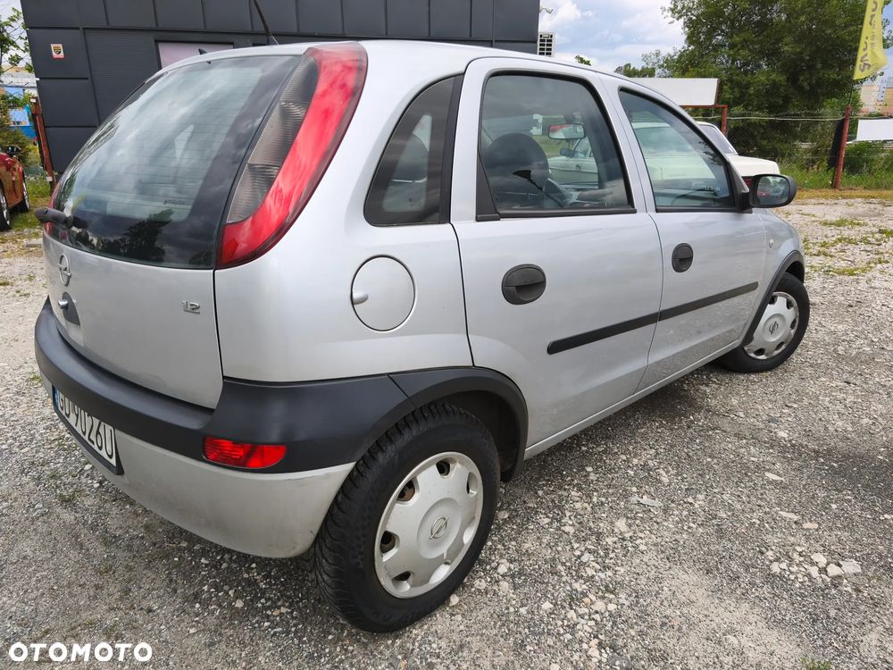 Opel Corsa 1.2 16V Enjoy - 3