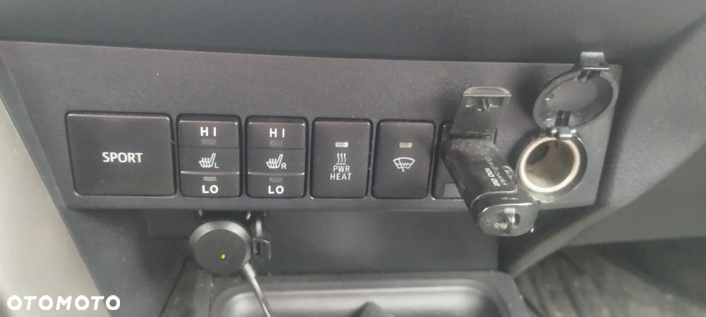 Toyota RAV4 2.0 D-4D Prestige - 11