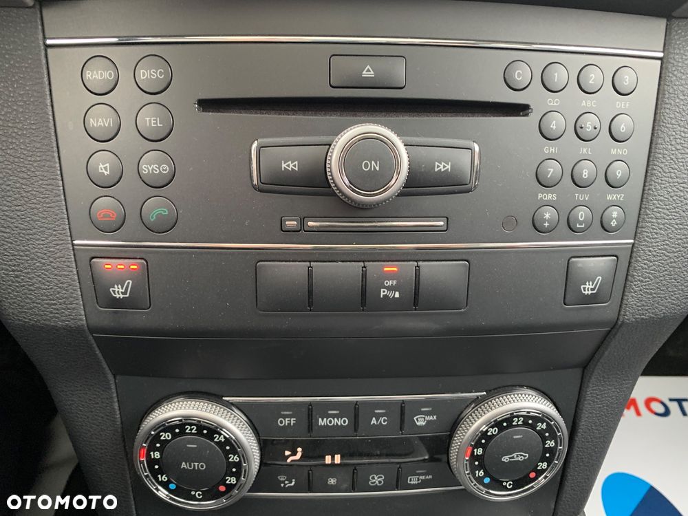 Mercedes-Benz GLK 280 4-Matic - 23