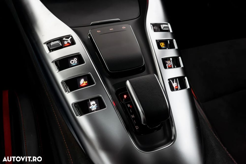 Mercedes-Benz AMG GT C Speedshift 7G-DCT - 32
