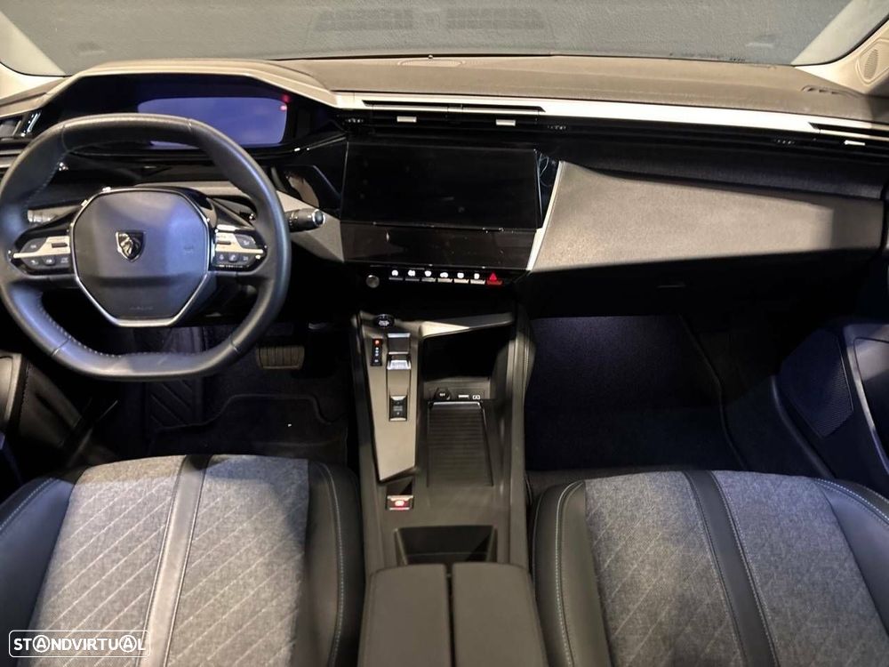 Peugeot 408 1.2 PureTech Allure EAT8 - 8