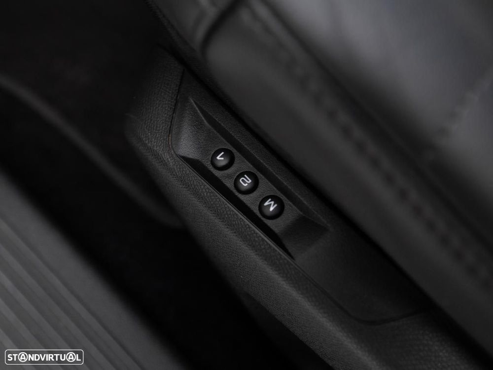 Citroën C5 X 1.6 Hybrid Shine e-EAT8 - 18