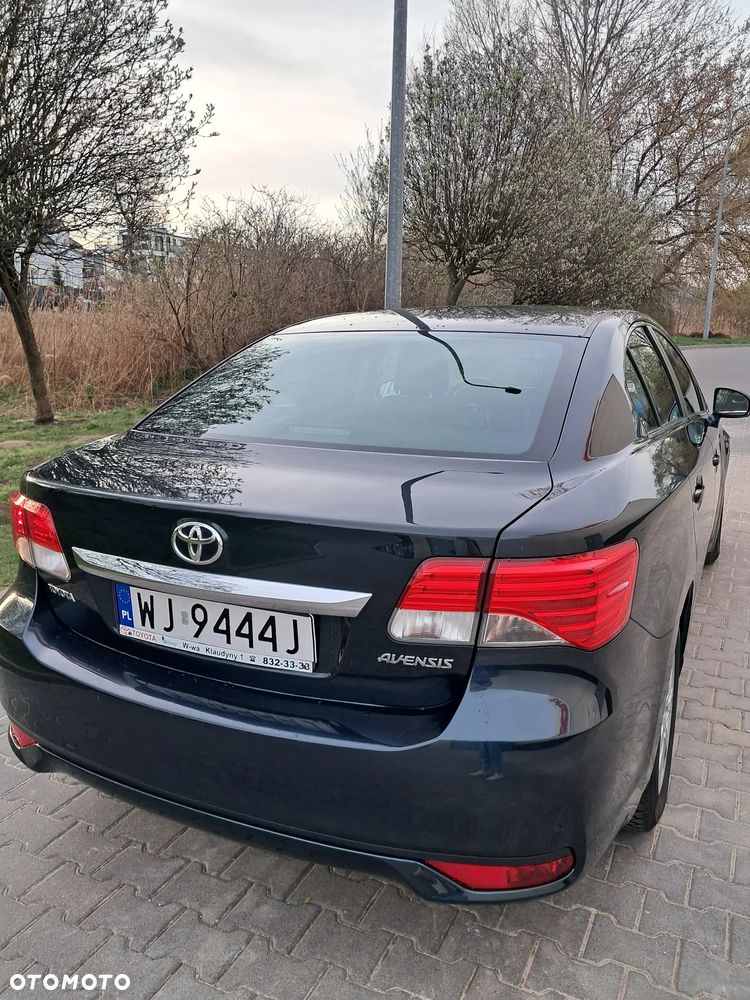 Toyota Avensis 1.8 Premium MS - 4