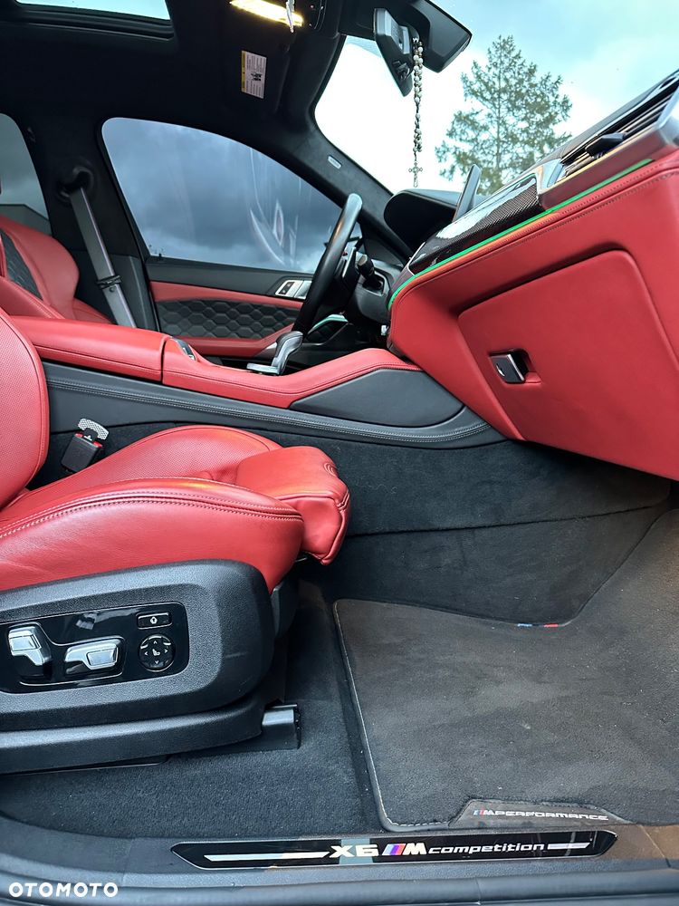 BMW X6M - 15
