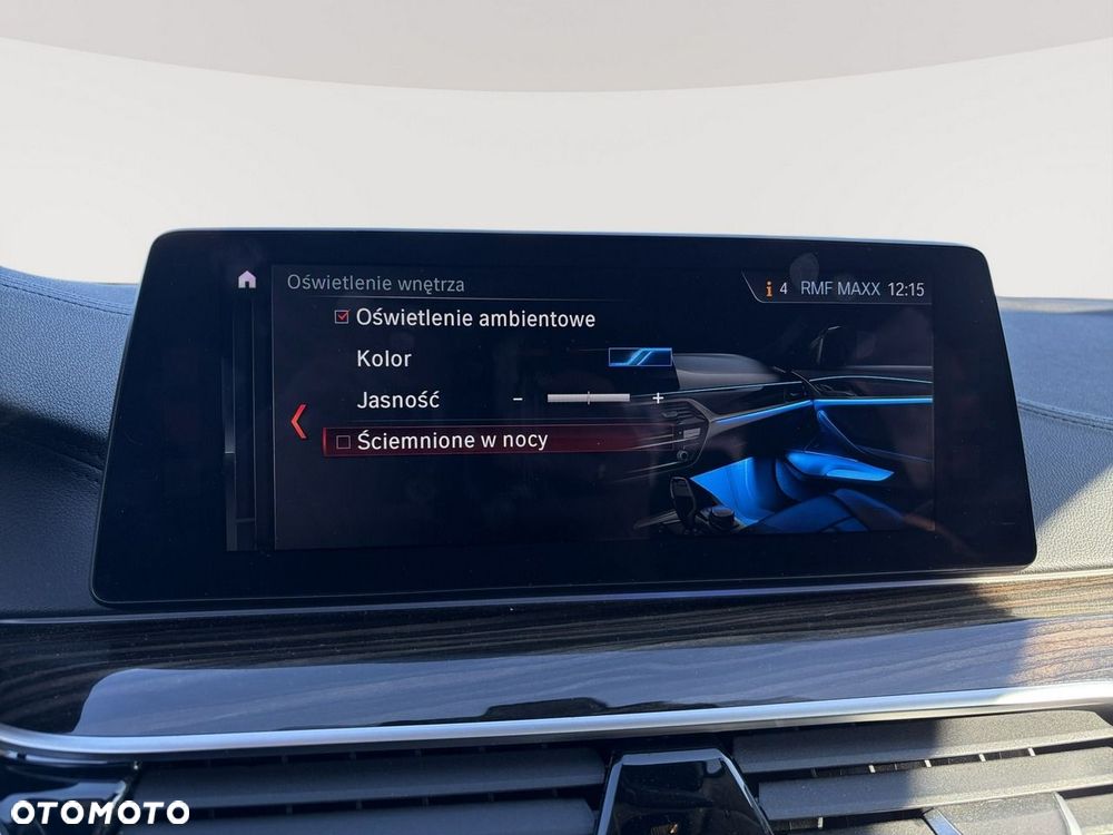 BMW Seria 5 540i xDrive Luxury Line - 24