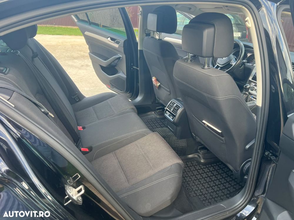 Volkswagen Passat 1.5 TSI OPF Comfortline - 12