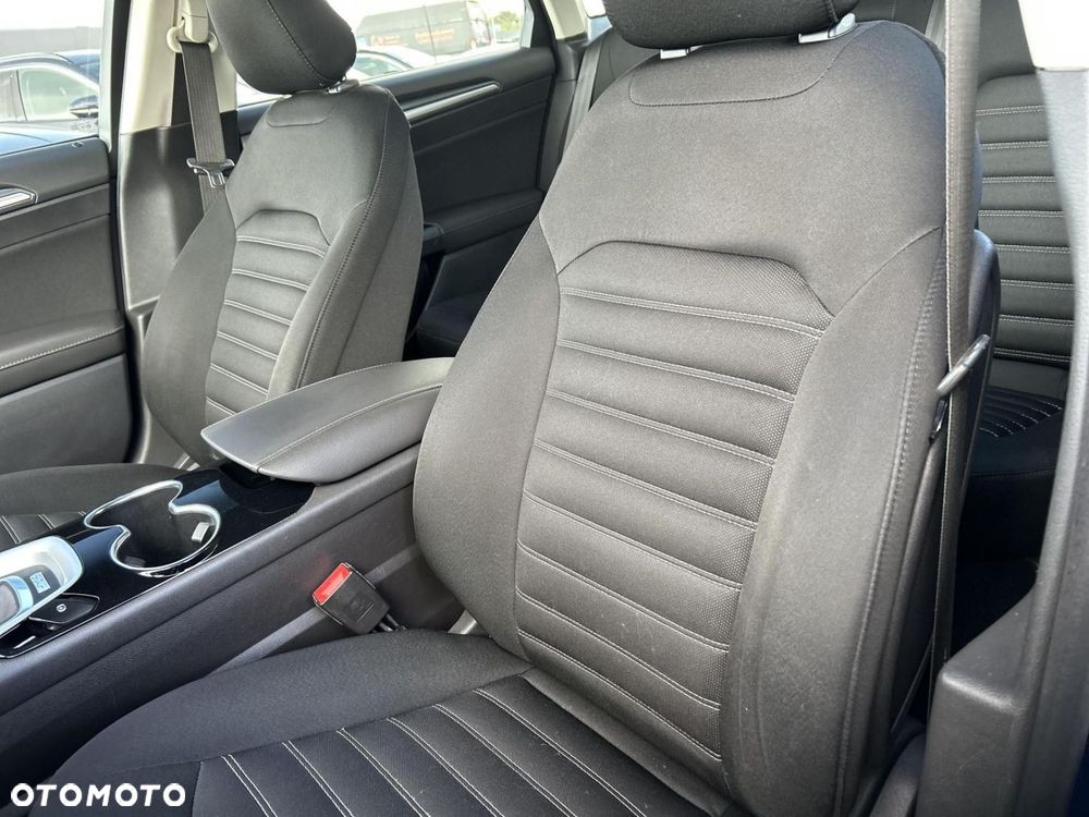 Ford Mondeo - 10
