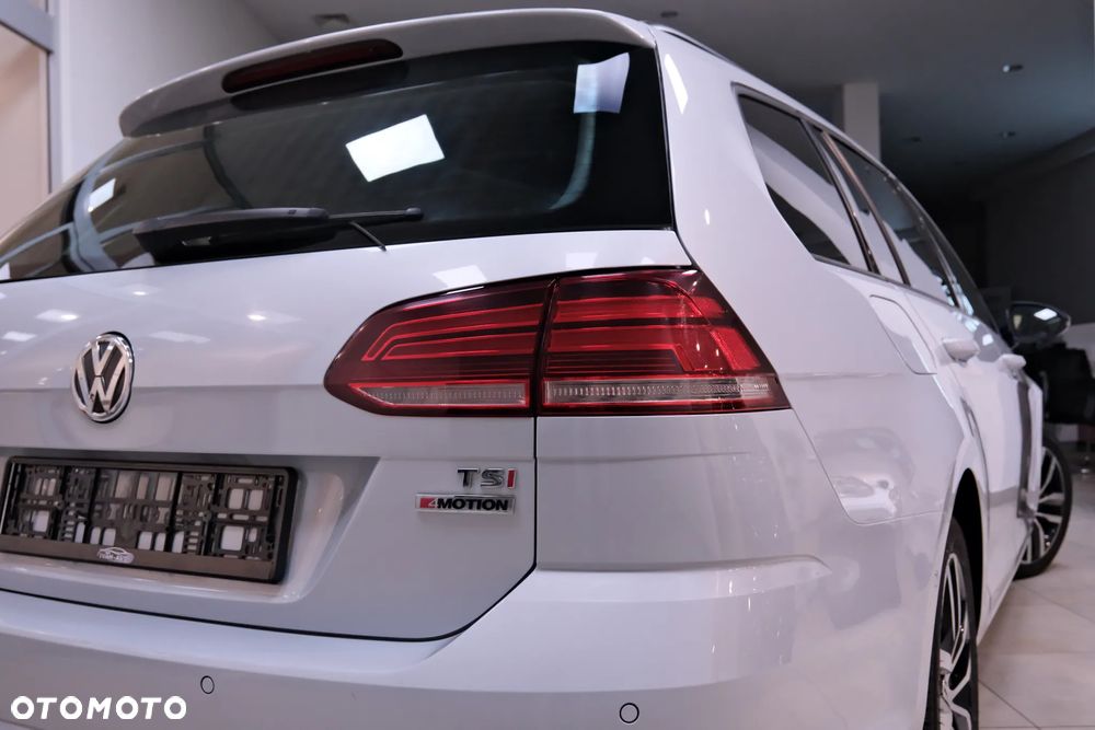 Volkswagen Golf 2.0 TSI OPF DSG R-Line - 10