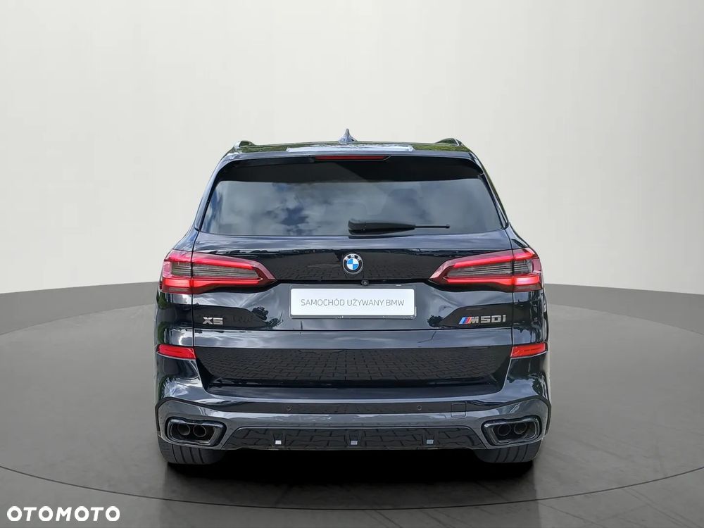 BMW X5 M50i - 9