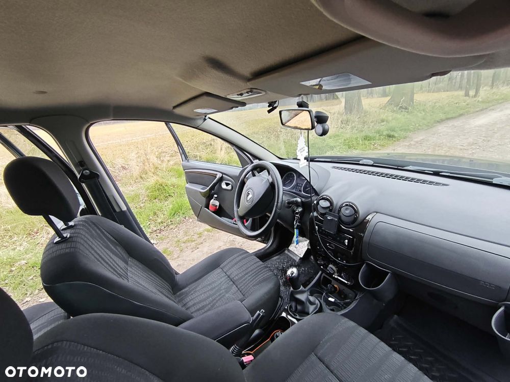 Dacia Duster 1.6 Laureate - 18