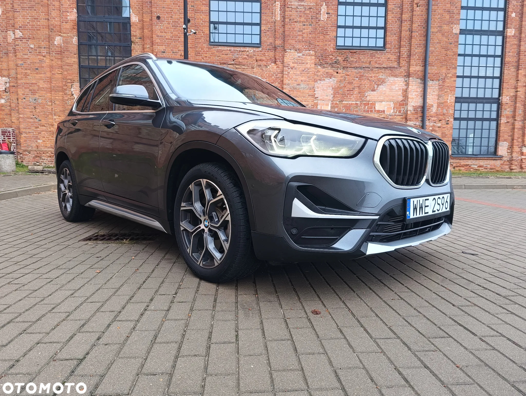 BMW X1 xDrive25i Sport Line sport - 8