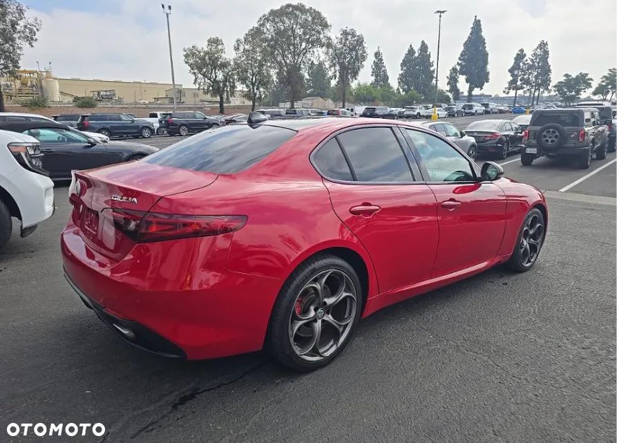 Alfa Romeo Giulia 2.0 Turbo TI Q4 - 4