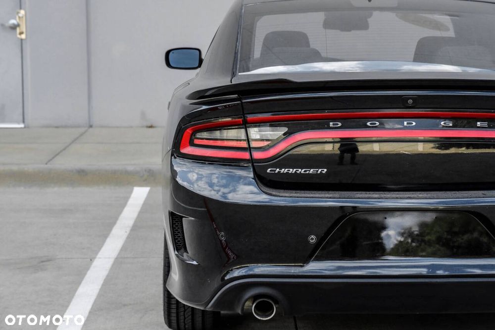 Dodge Charger 3.6 GT - 9