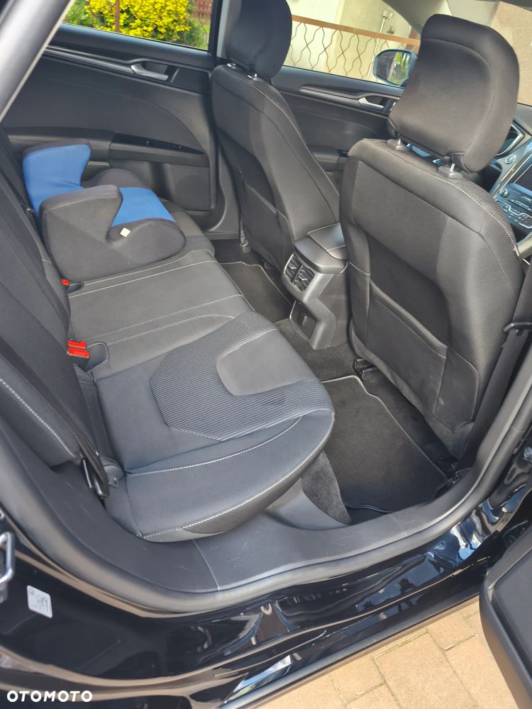 Ford Mondeo 2.0 EcoBlue Titanium - 21