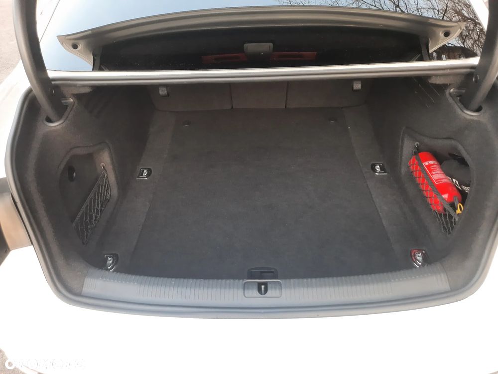 Audi A4 Limousine 2.0 TDI DPF clean diesel quattro S tronic S line Sportpaket - 23