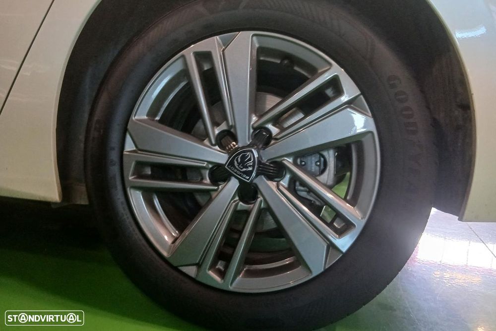 Peugeot 308 1.2 PureTech Allure - 5