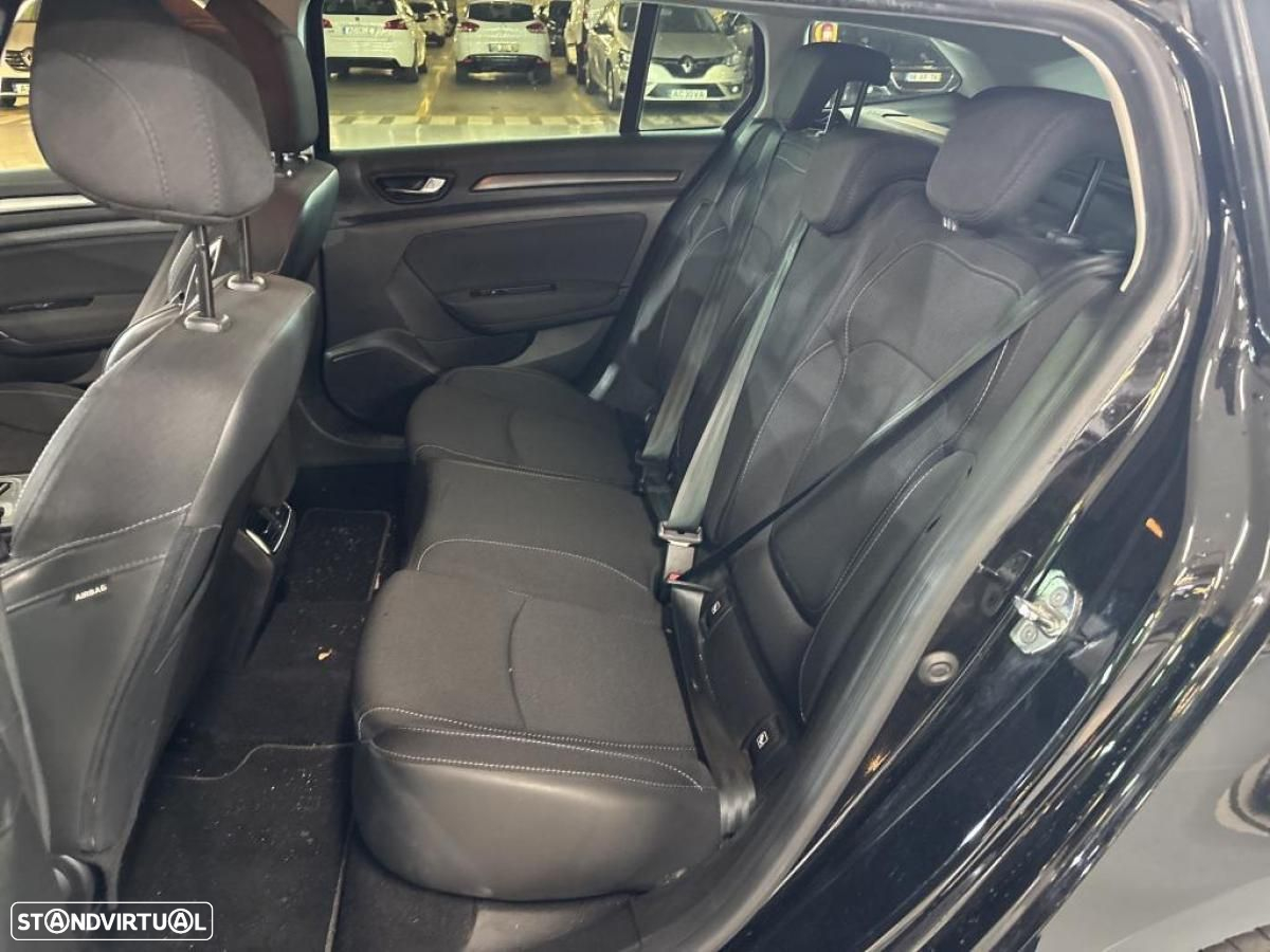 Renault Mégane Sport Tourer 1.6 E-Tech Plug-In Limited - 3