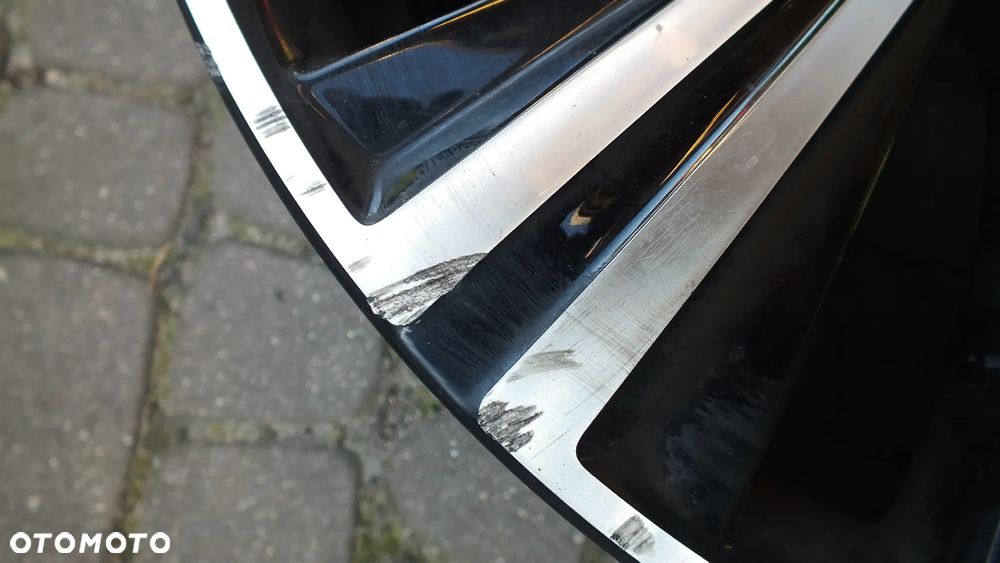 Felga aluminiowa 18 Volvo S90, V60 , XC40 - 4