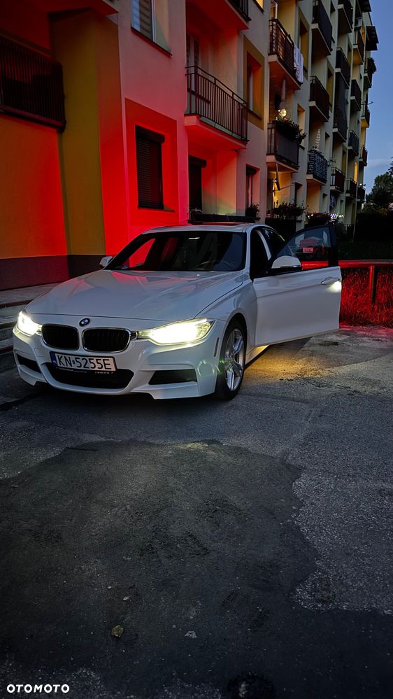 BMW Seria 3 328i xDrive Sport Line - 12