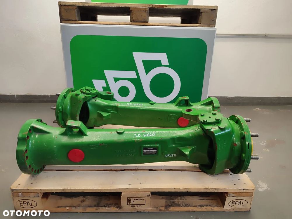 Zwolnica AXE41861 Zwrotnica Piasta 700/509 John Deere W660 - 5