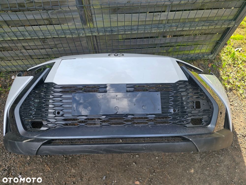 Toyota chr II zderzak przód ładny oryginał - 1