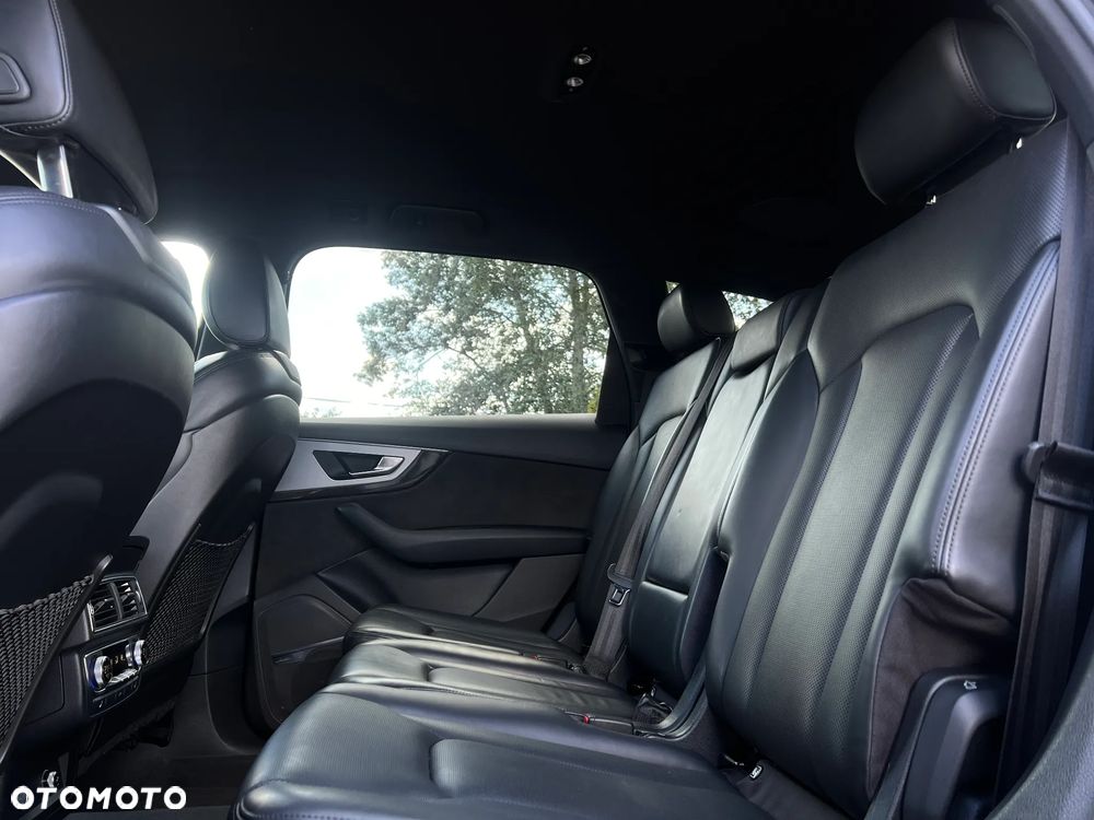 Audi SQ7 - 29