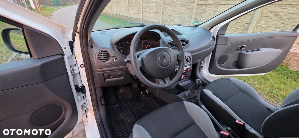 Renault Clio 1.5 dCi 70 Expression - 19