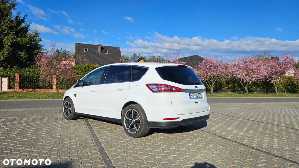Ford S-Max 2.0 TDCi Titanium PowerShift - 2