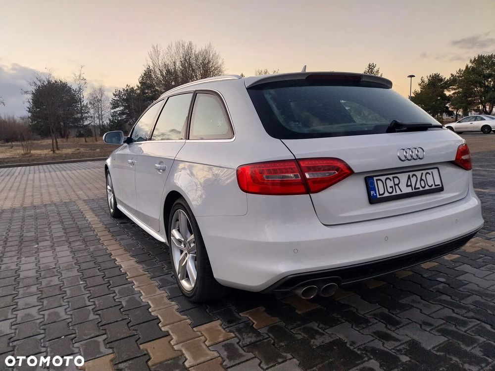 Audi A4 Avant - 4