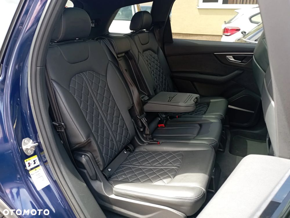 Audi SQ7 - 11