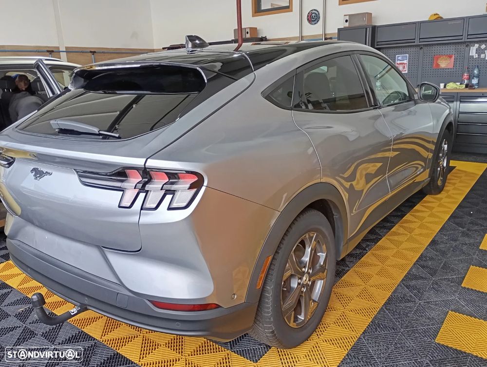 Ford Mustang Mach-E Standard - 28