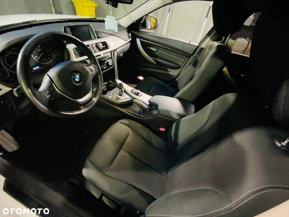 BMW Seria 3 320d - 9