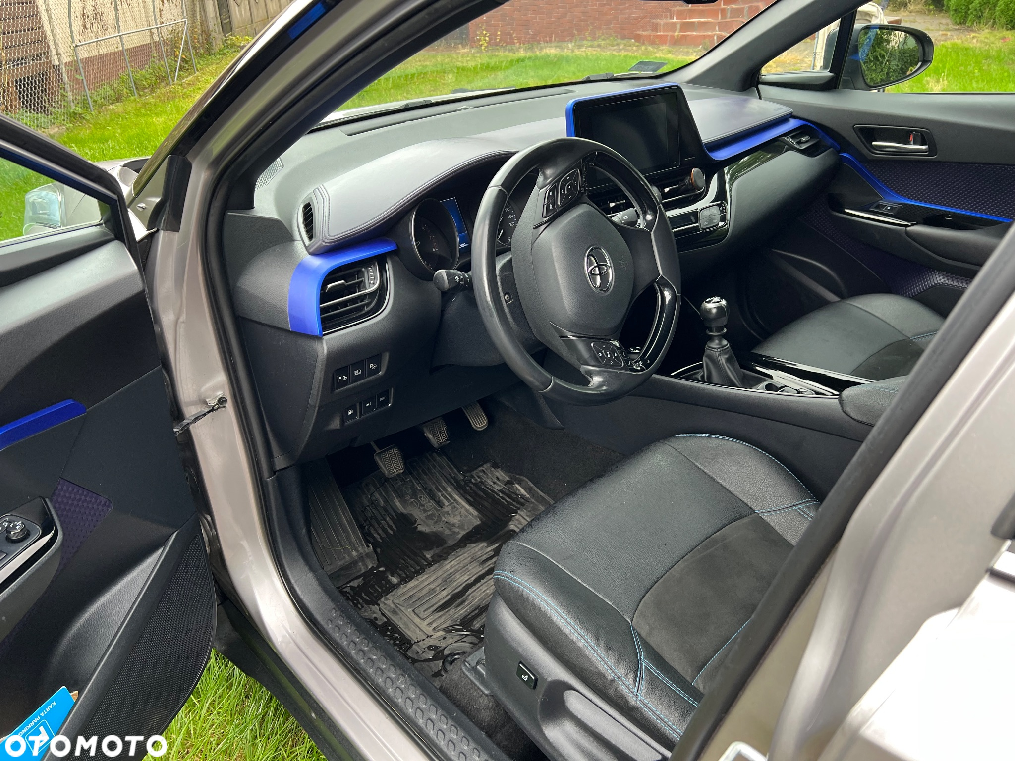 Toyota C-HR 1.2 T Dynamic - 4