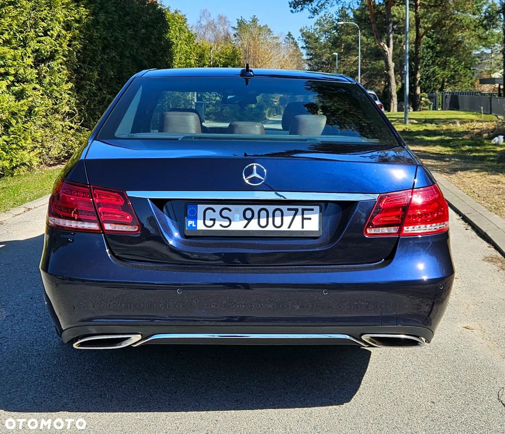 Mercedes-Benz Klasa E 300 CDI DPF BlueEFFICIENCY 7G-TRONIC Avantgarde - 8