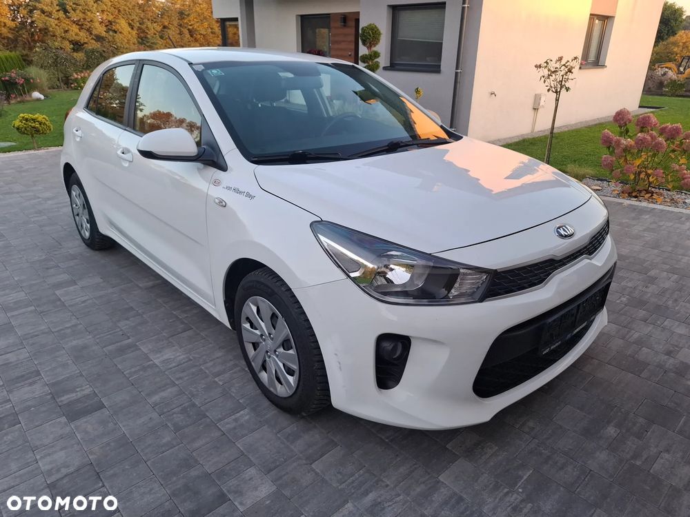 Kia Rio - 17