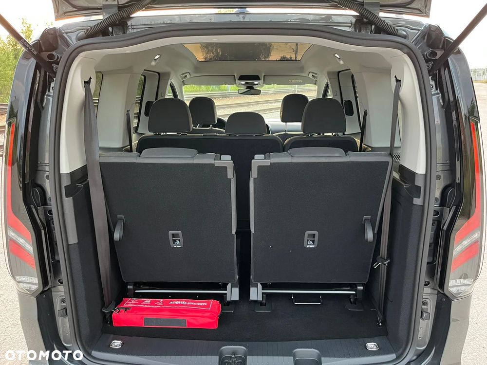 Ford Tourneo Connect 2.0 EcoBlue Active - 26