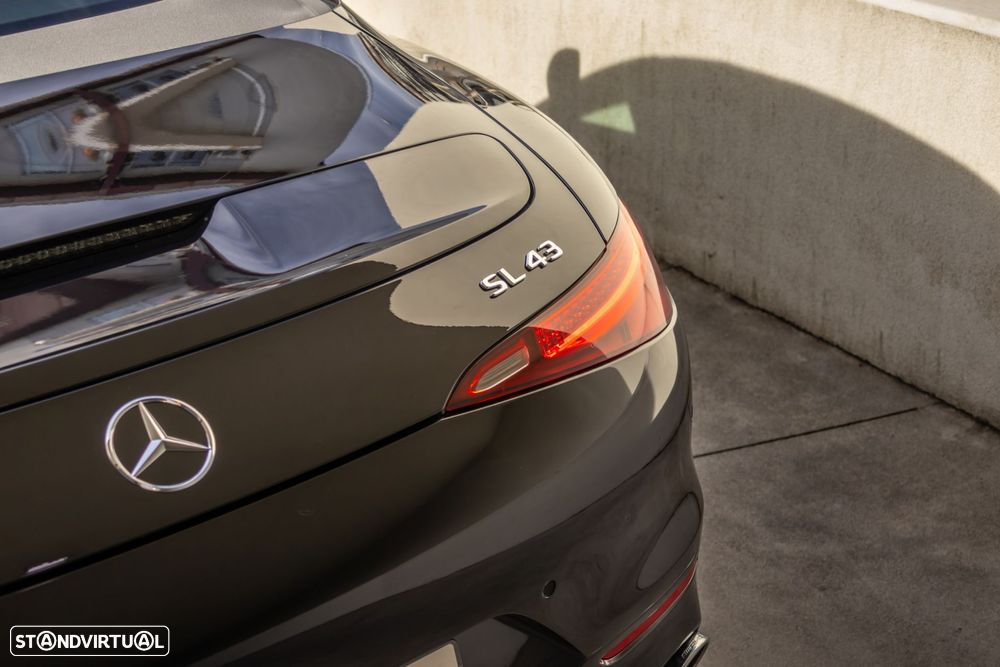 Mercedes-Benz SL 43 AMG - 15