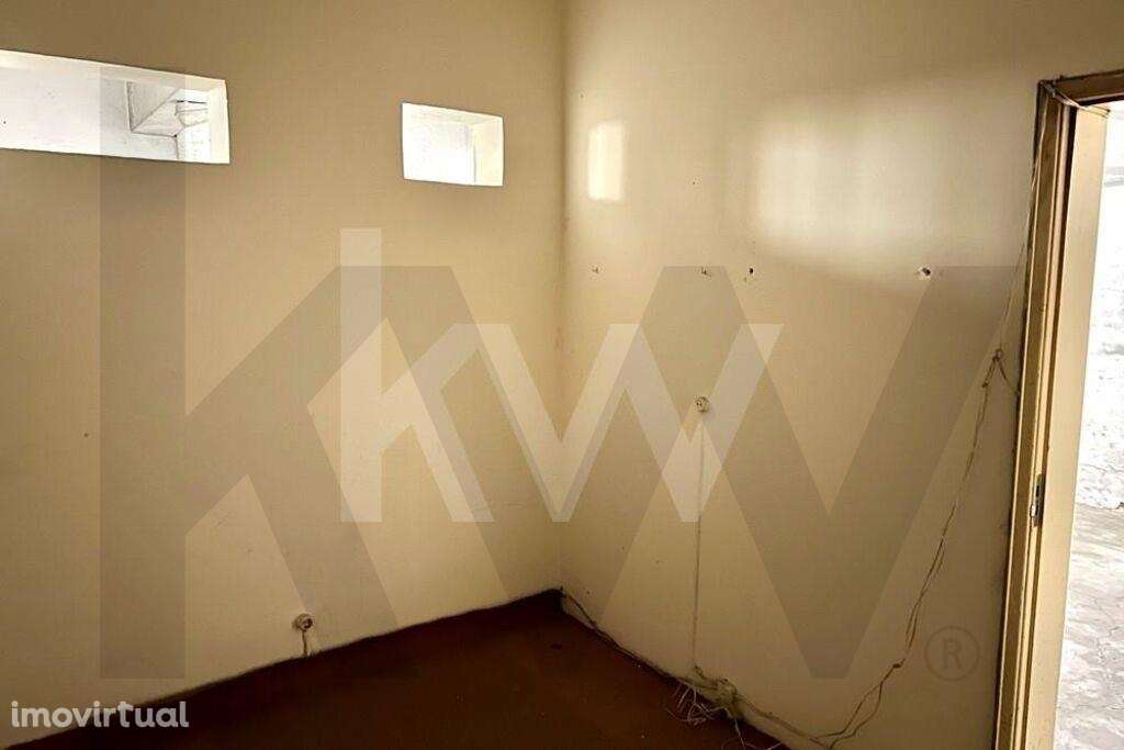 Loja para arrendar na Estrela! - Grande imagem: 3/18