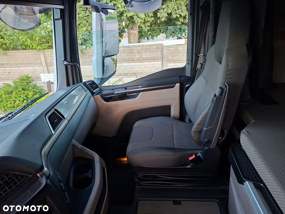 MAN TGX 18.510 / LL SA/ LOW DECK / MEGA / RETARDER / SALON PL / KLIMA POSTOJOWA / NA GWARANCJI / - 27